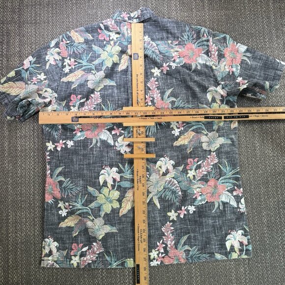 Reyn Spooner Hawaiian Shirt Floral Reverse Print - Picture 8 of 8